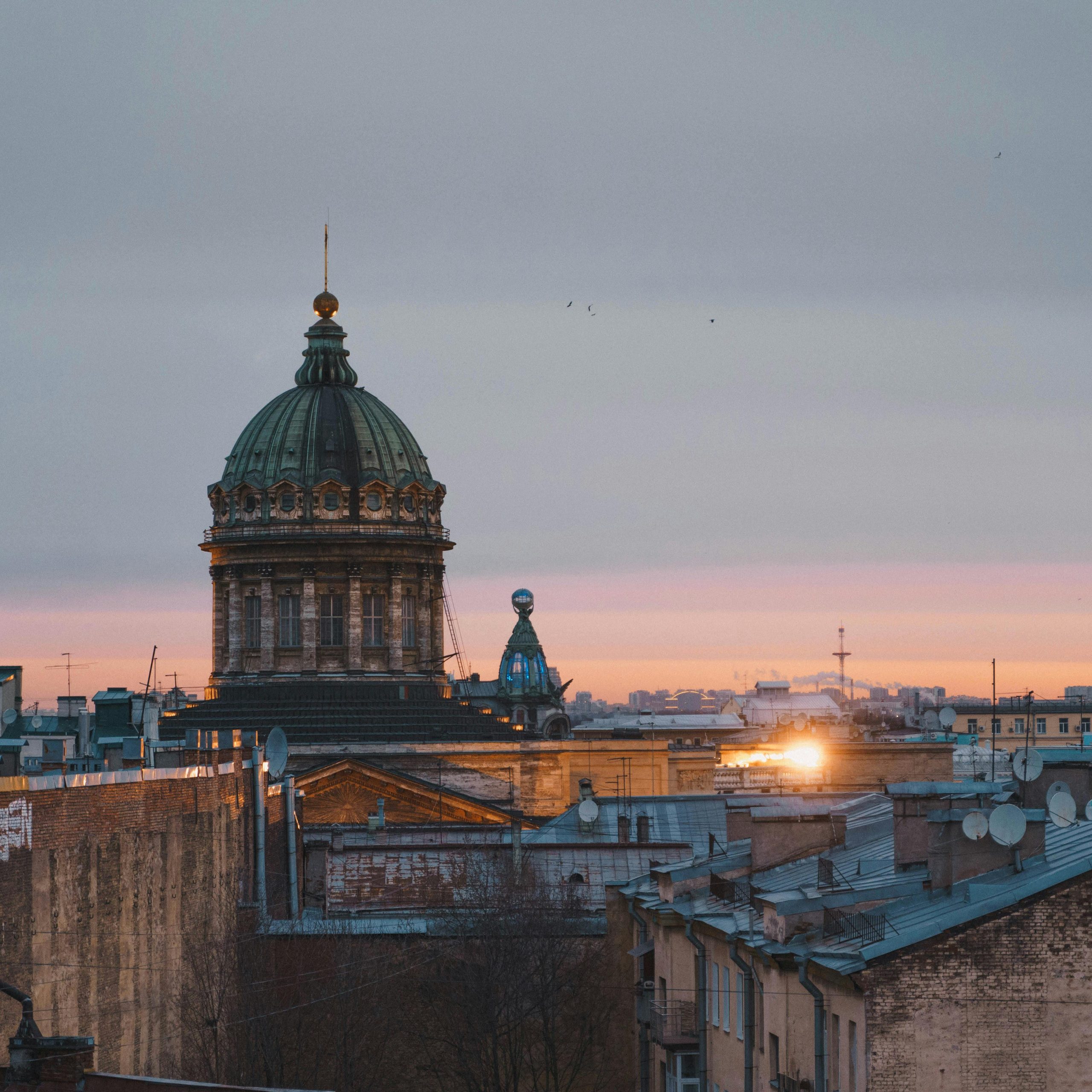 Day 06 : Murmansk – Saint Petersburg Flight (Meals : Breakfast, Lunch and Dinner)